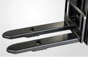 A系列1.2-1.6吨（经济型）电动堆垛车/蓄电