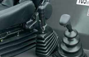 5吨法国曼尼通越野叉车