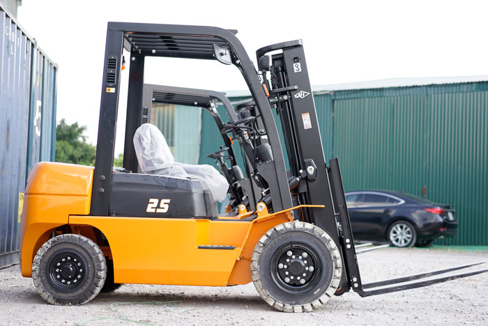 Xe nâng dầu Hangcha 2,5 tấn – Model CPCD 25
