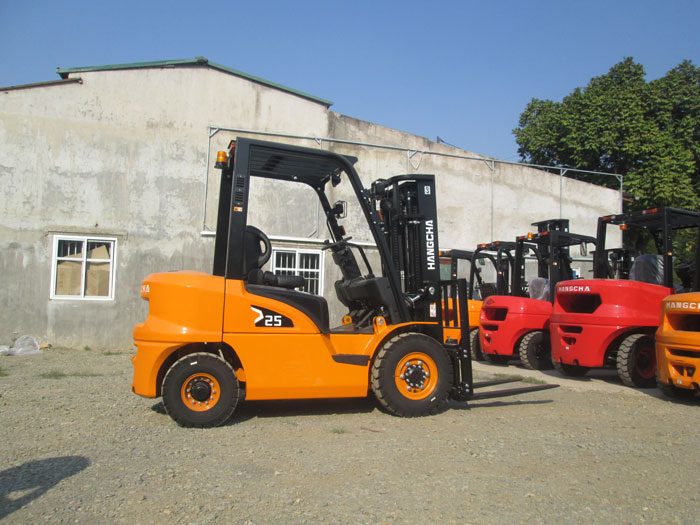 Xe Nang Hangcha 2 5 Tan 1