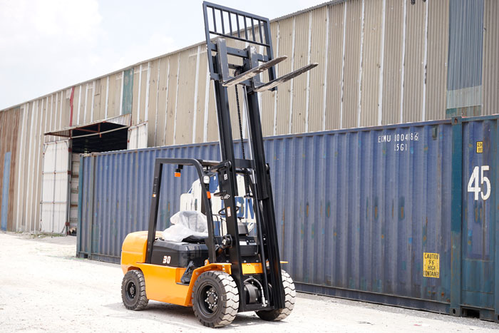 Xe nâng R-series 3-3.5 tấn